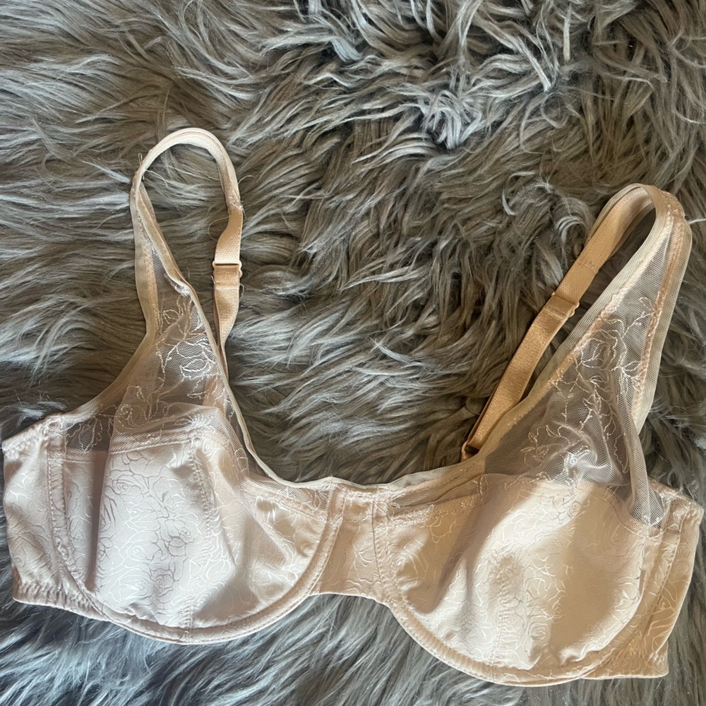 Wacoal Lace Bra in cream